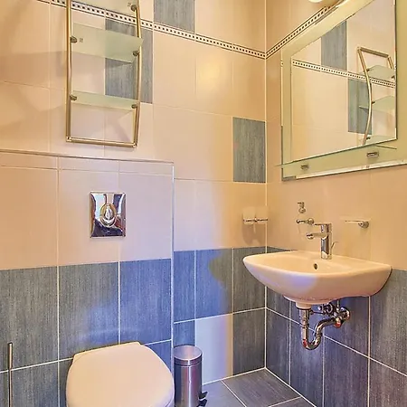 Holiday home Amazing In With 7 Bedrooms, Wifi And Outdoor Swimming Pool