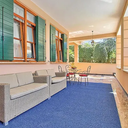 Amazing In With 7 Bedrooms, Wifi And Outdoor Swimming Pool * Porec