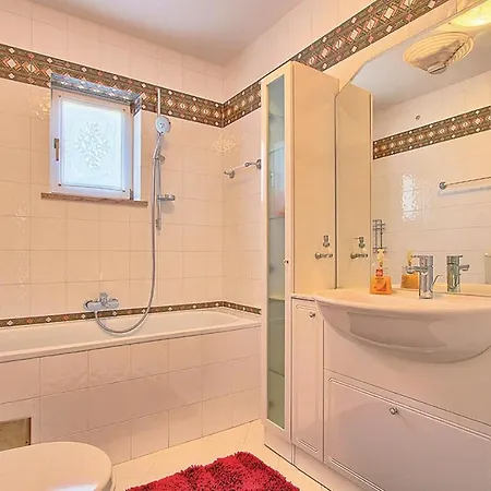 Holiday home Amazing In With 7 Bedrooms, Wifi And Outdoor Swimming Pool *